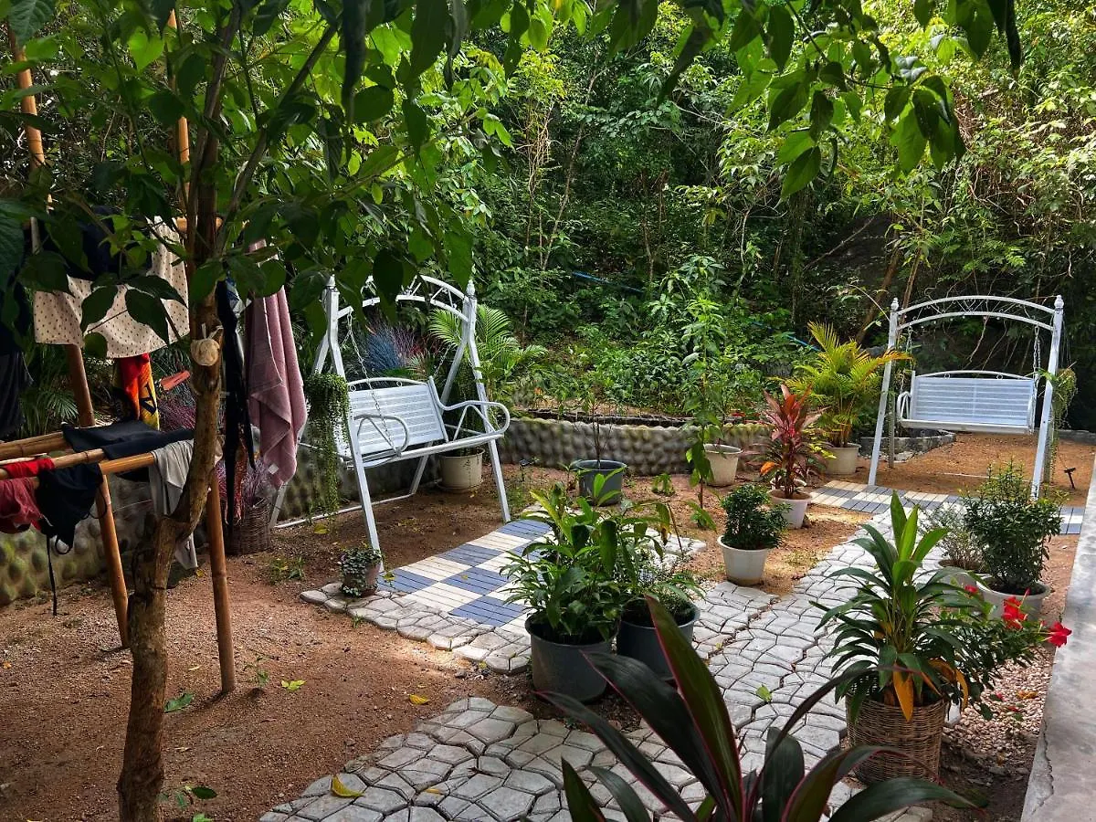 Wonderland Jungle Hostel Koh Tao 0*,  Thailand